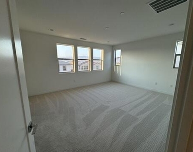 74240 Becker Street - Photo Thumbnail 7