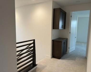 74240 Becker Street - Photo Thumbnail 6