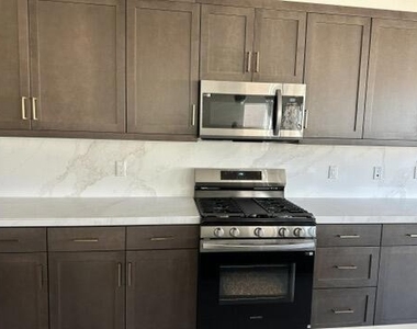 74240 Becker Street - Photo Thumbnail 2