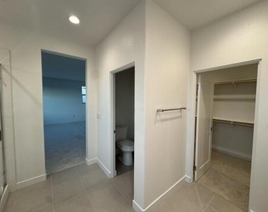 74240 Becker Street - Photo Thumbnail 12