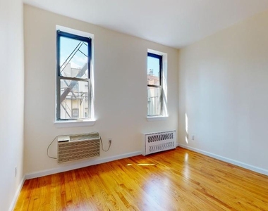 East 91st Street - Photo Thumbnail 2