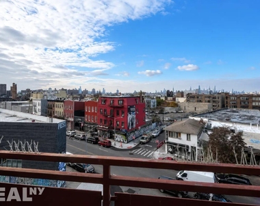 Noll Street - Photo Thumbnail 3