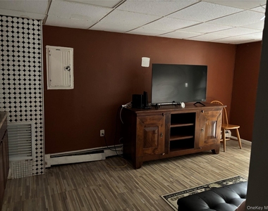 52 Lincoln Place - Photo Thumbnail 1