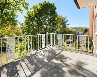 500 N Lake Boulevard - Photo Thumbnail 20