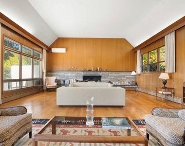 500 N Lake Boulevard - Photo Thumbnail 6