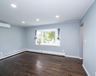 54 Ketcham Avenue - Photo Thumbnail 3