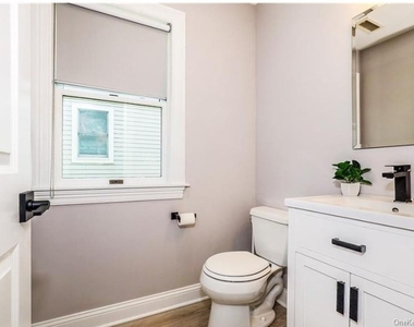 186 Woodside Avenue - Photo Thumbnail 17