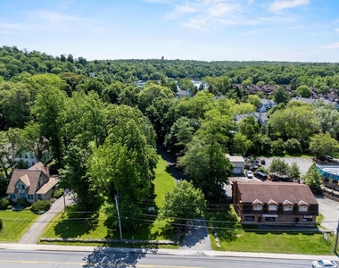 1860 E Main Street - Photo Thumbnail 15