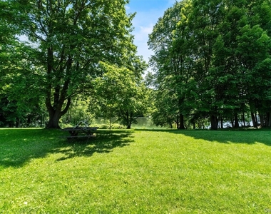 1860 E Main Street - Photo Thumbnail 12