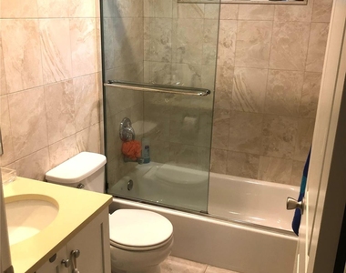 9 Mohegan Avenue - Photo Thumbnail 10