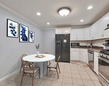 119 Montgomery Avenue - Photo Thumbnail 3