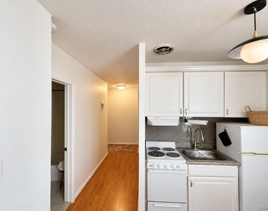855 E Broadway - Photo Thumbnail 8