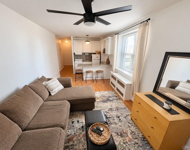 855 E Broadway - Photo Thumbnail 5