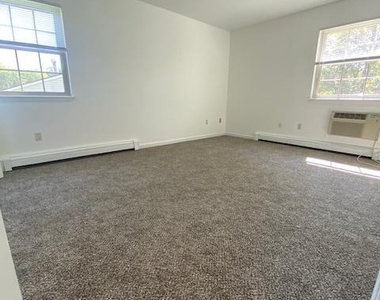 56 Sterling Place - Photo Thumbnail 10