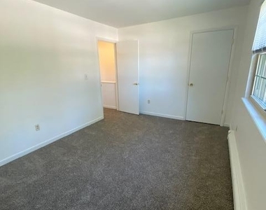 56 Sterling Place - Photo Thumbnail 7
