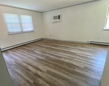56 Sterling Place - Photo Thumbnail 4