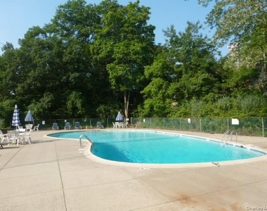 416 Benedict Avenue - Photo Thumbnail 11