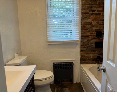 2100 Hillside Avenue - Photo Thumbnail 14