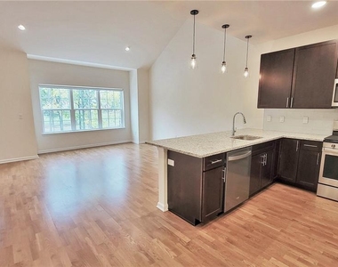 260 W Main Street - Photo Thumbnail 1