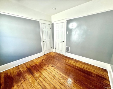 30 Manitou Avenue - Photo Thumbnail 16