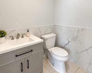 198 Moriches Road - Photo Thumbnail 4