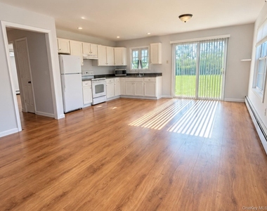 198 Moriches Road - Photo Thumbnail 5