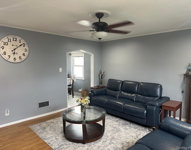 32 Terrace Place - Photo Thumbnail 3
