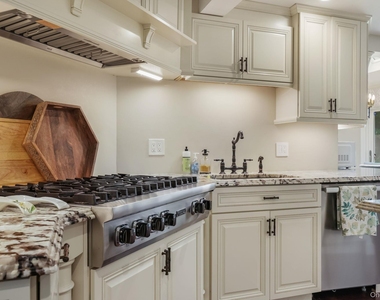 777 Armonk Road - Photo Thumbnail 9