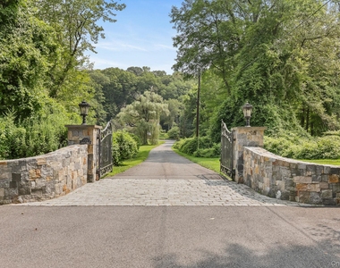 777 Armonk Road - Photo Thumbnail 1
