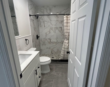 50 Willow Lane - Photo Thumbnail 4