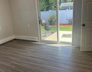 50 Willow Lane - Photo Thumbnail 8