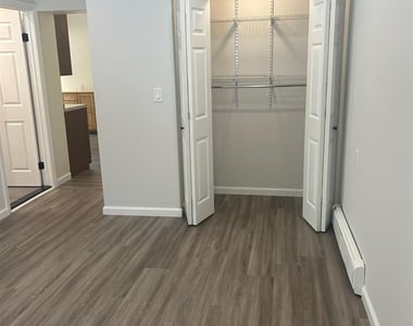50 Willow Lane - Photo Thumbnail 6