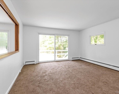 22 Putnam Avenue - Photo Thumbnail 9