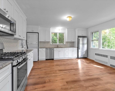 22 Putnam Avenue - Photo Thumbnail 1