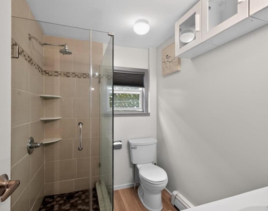 2084 Washington Street - Photo Thumbnail 6