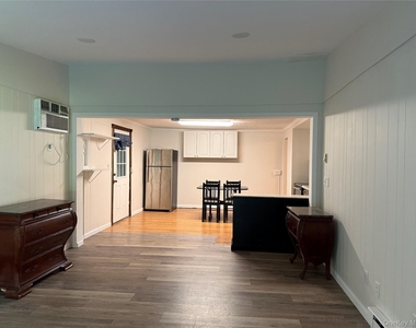 16 Ernest Lane - Photo Thumbnail 2