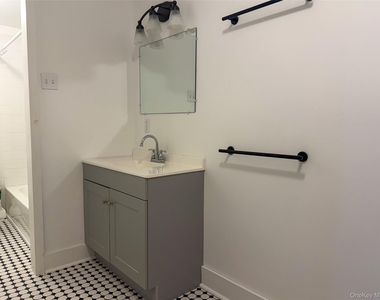5 North Road - Photo Thumbnail 15