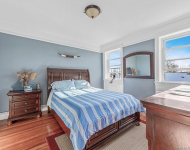 30 Shipherd Avenue - Photo Thumbnail 10