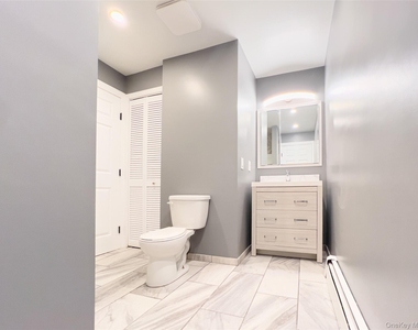 456 N Liberty Drive - Photo Thumbnail 2