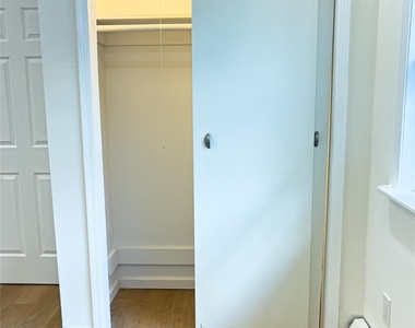 456 N Liberty Drive - Photo Thumbnail 7