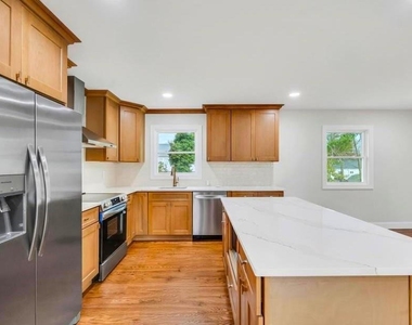 339 Avenue B - Photo Thumbnail 5