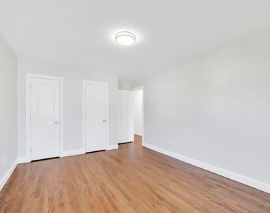 339 Avenue B - Photo Thumbnail 9