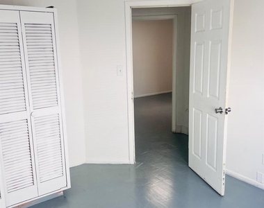 2540 Far Rockaway Boulevard - Photo Thumbnail 6