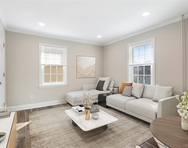 44 Robertson Avenue - Photo Thumbnail 7