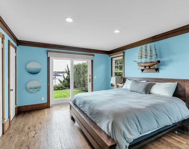 310 E Montauk Highway - Photo Thumbnail 15