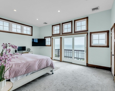 310 E Montauk Highway - Photo Thumbnail 20