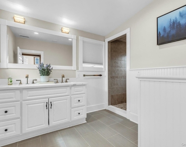 310 E Montauk Highway - Photo Thumbnail 22