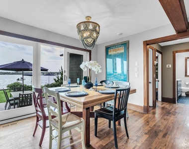 310 E Montauk Highway - Photo Thumbnail 11