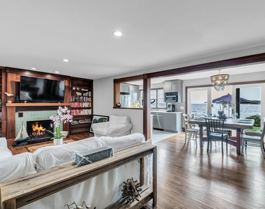 310 E Montauk Highway - Photo Thumbnail 8