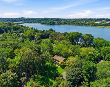 505 Bryant Avenue - Photo Thumbnail 2